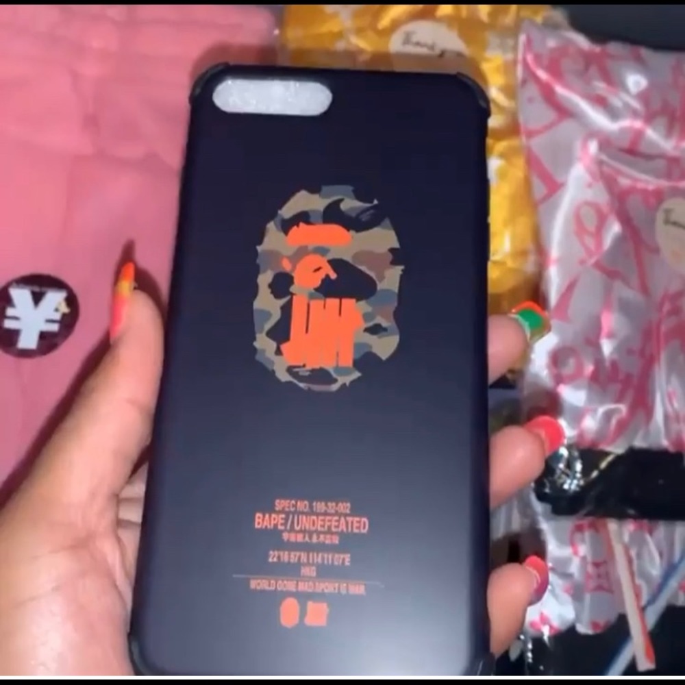 Iphone 8+ case